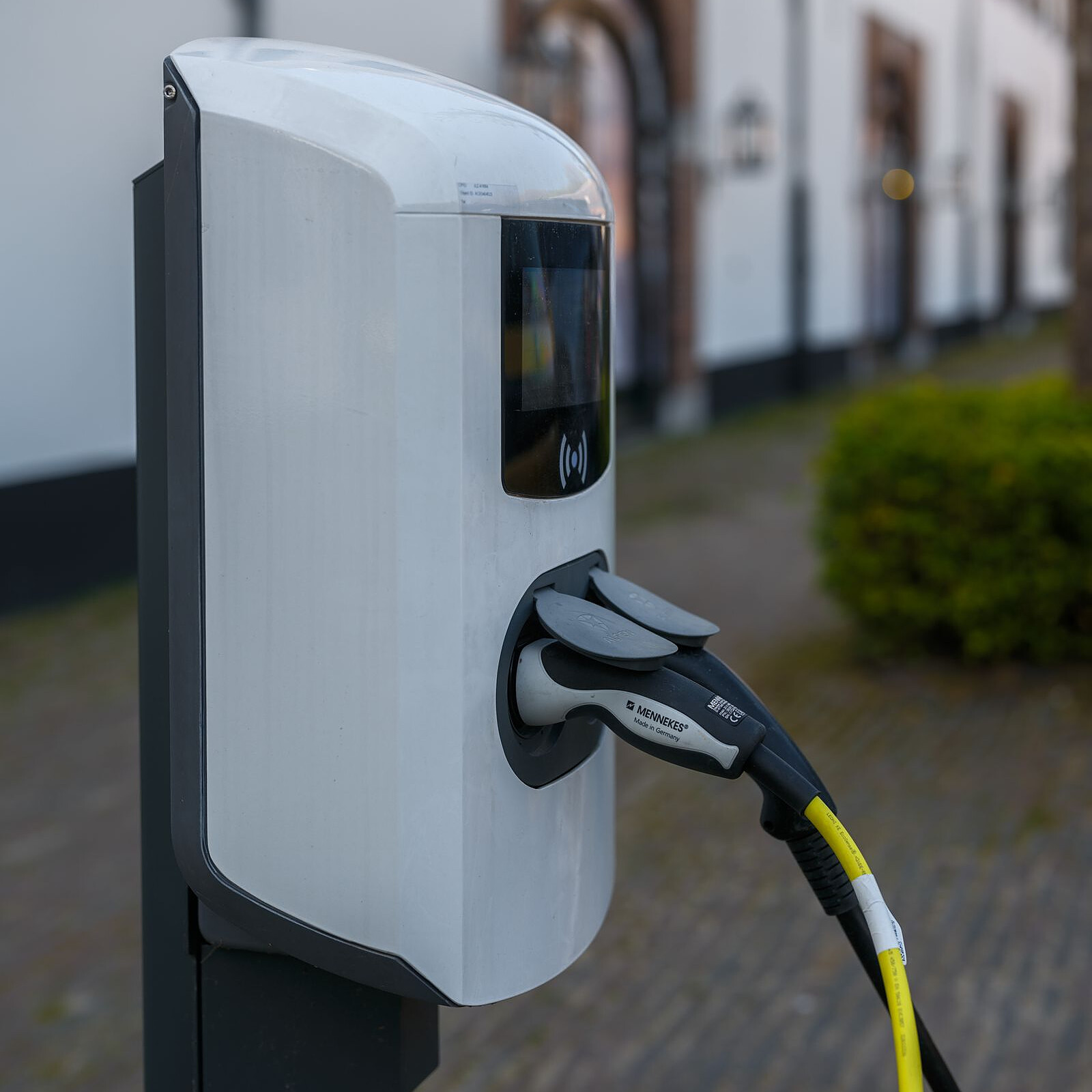 Laadstation voor elektrische voertuigen buiten
